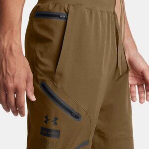 UA Men's Unstoppable Fitted Cargo Pants - 1352026 - Retail Price $110 Large